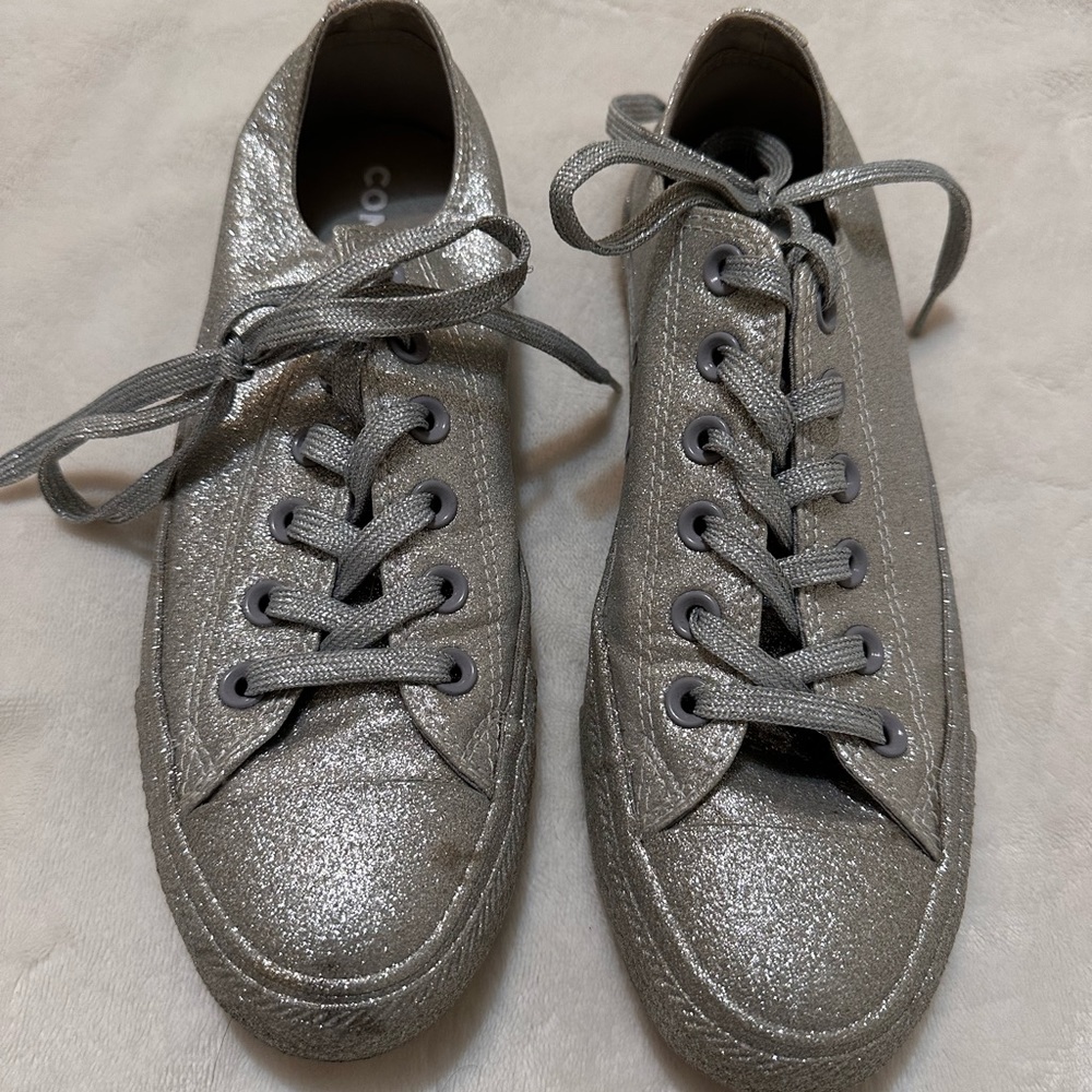 Silver converse low top